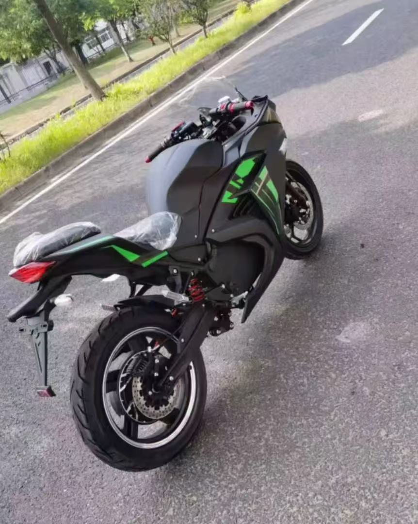 دراجة كهربائية رخيصة 72 فولت ب - مراجعة 8000W Stealth Bomber Ebike وسعره